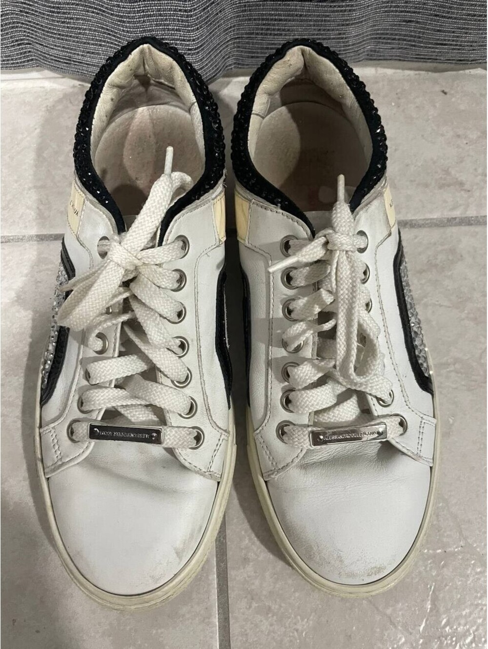 Alessandro Dell' Acqua Leather Rhinestone Lace-Up Sneakers White Size 5
